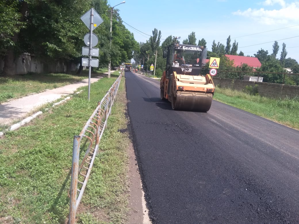 Закончены работы по устройству выравнивающего слоя покрытия на ул. Фрунзе городского округа Красноперекопскакончены работы по устройству выравнивающего слоя покрытия на ул. Фрунзе городского округа Красноперекопск