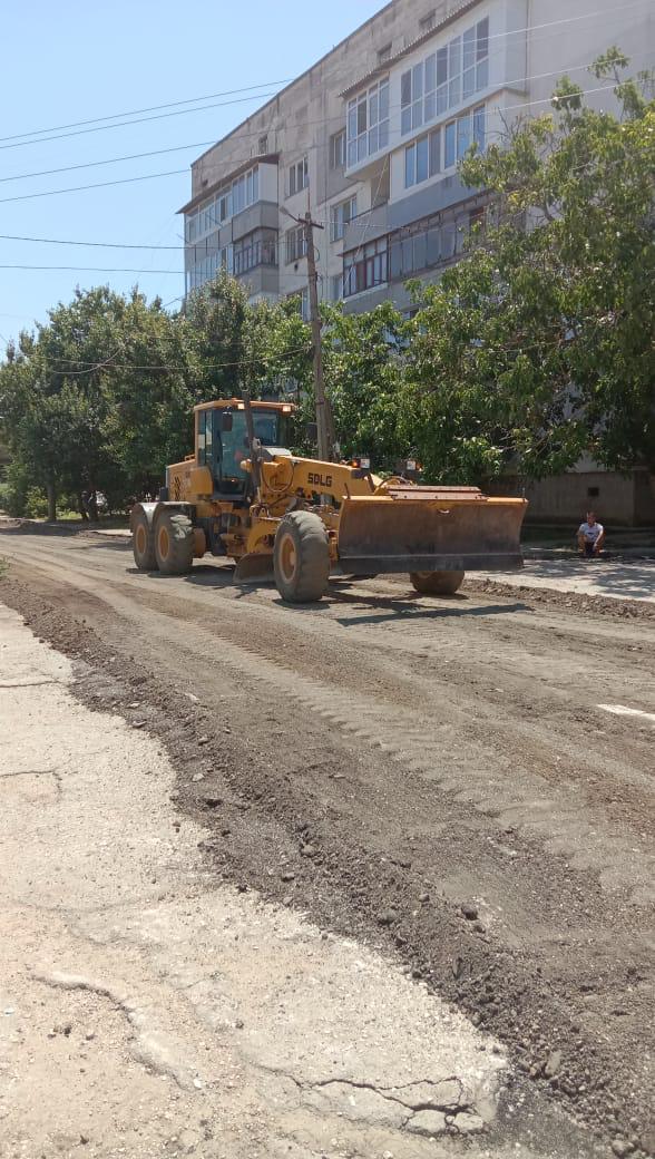 Закончены работы по устройству основания методом холодного ресайклирования на пер. Керченский городского округа Джанкой