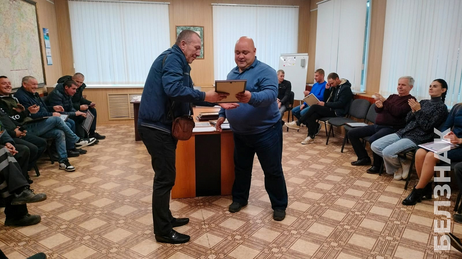 В преддверии Дня работников дорожного хозяйства в подразделениях компании БЕЛЗНАК на территории Белгородской области и в Республике Крым прошли торжественные вручения почетных наград