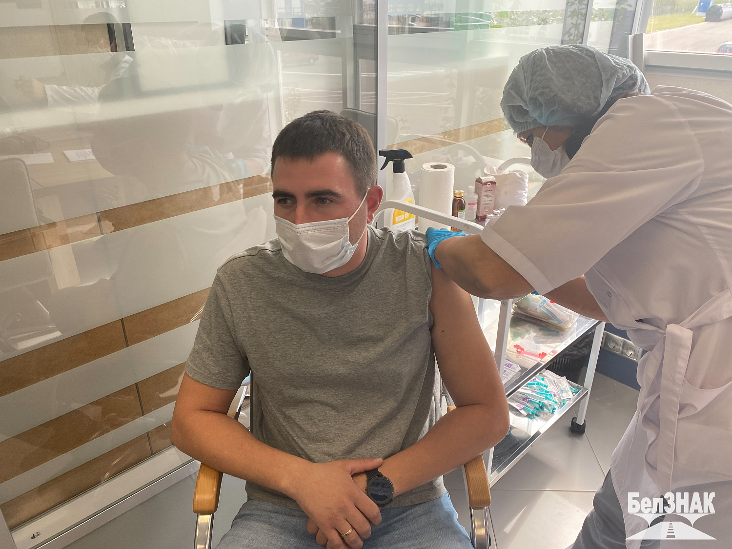 Ревакцинация сотрудников БелЗНАК