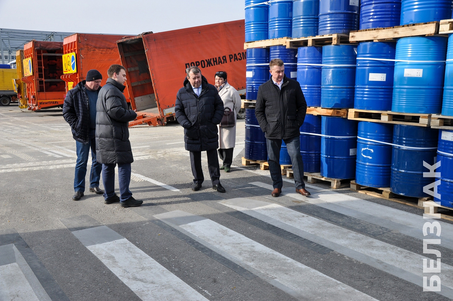 04 марта 2024 года с рабочим визитом на дорожном предприятии «БЕЛЗНАК» побывал Депутат Государственной Думы РФ Валерий Скруг
