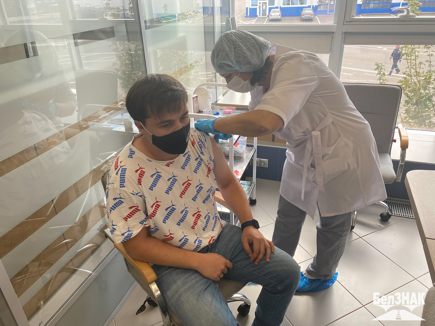 Ревакцинация сотрудников БелЗНАК